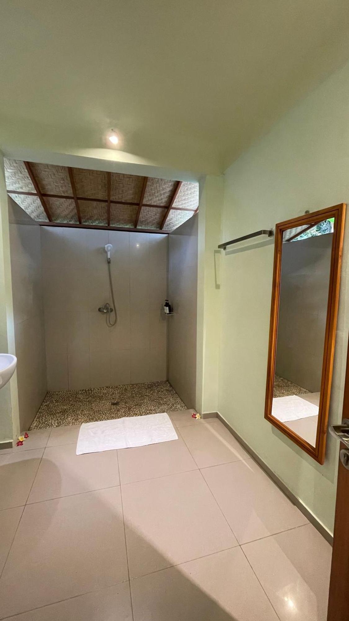 Pabean Buleleng Bali Cottage Sambirenteng חדר תמונה
